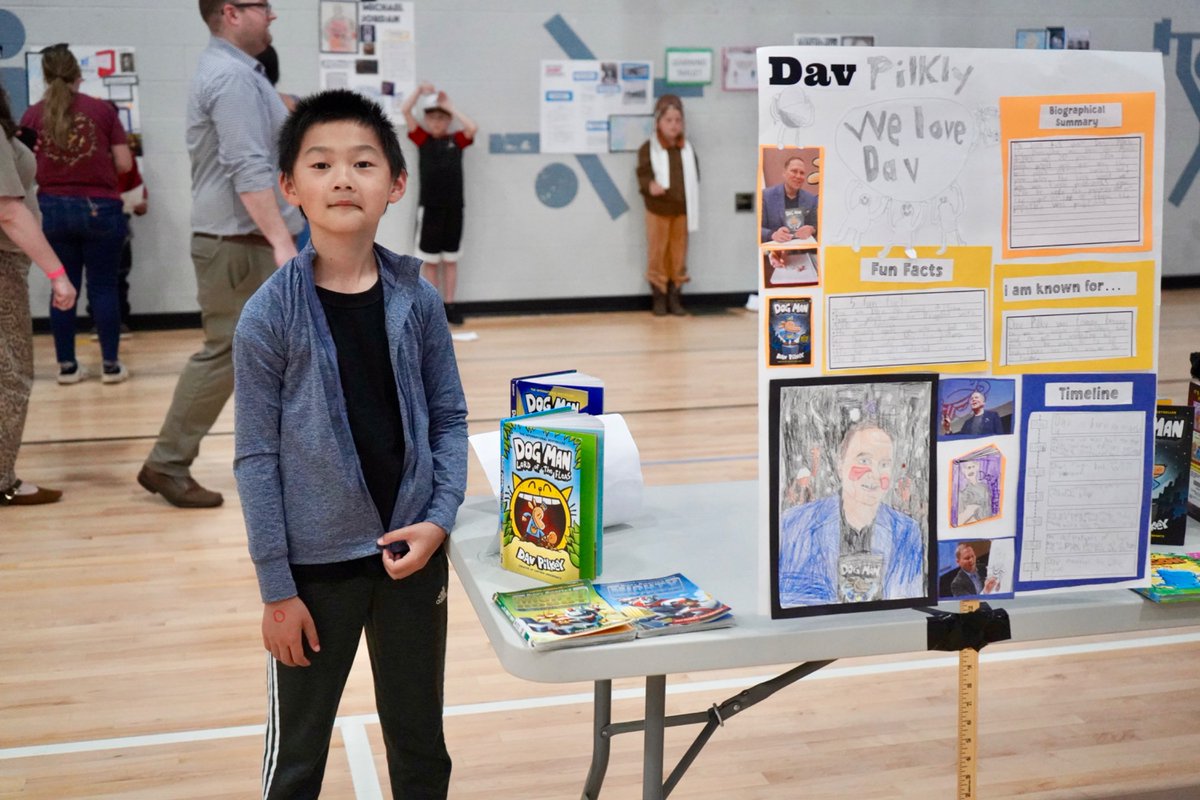 ByronCenterPS's tweet photo. Welcome to the Brown Elementary Wax Museum ✨

Third grade students turned research into reality as they transformed into famous historical figures and celebrities for a day! 🐾🧡 https://t.co/BWHkHUpknR