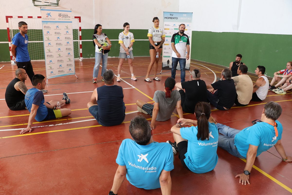 FJyD's tweet photo. @cb_alqazeres @PetraCarra86938 Desde @FJyD de @cultura_EXT, junto a @FundlaCaixa seguimos impulsando iniciativas que acercan la actividad física, los valores del deporte y el compromiso social a diferentes colectivos, junto a entidades que comparten una misma visión: generar oportunidades a través del deporte. https://t.co/0JOscYHNE2