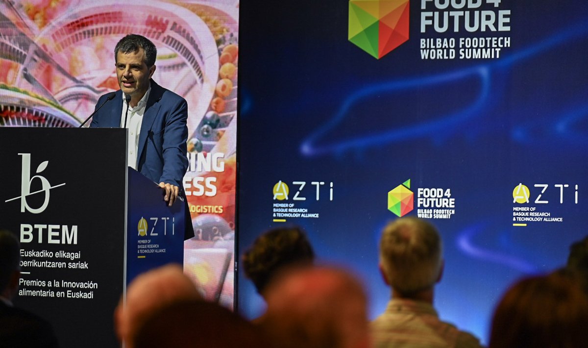 BasqueFoodClust's tweet photo. Ekonomia zirkularretik elikadurari aplikatutako AAra eta erosketa kanal digital berrietara, euskal enpresek nekazaritzako elikagaien sektorearen eraldaketa gidatzen jarraitzen dute.

👏 Zorionak sarituei! https://t.co/J5UZwCtaSm