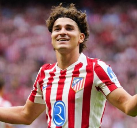 devrefutboluu's tweet photo. 80 milyon euro karşılığında Anthony Gordon transferini bitiren Barcelona, şimdi de Julian Alvarez’i 120 milyon euro karşılığında kadrosuna katmaya hazırlanıyor. (sport) https://t.co/HRf0HIYiKk