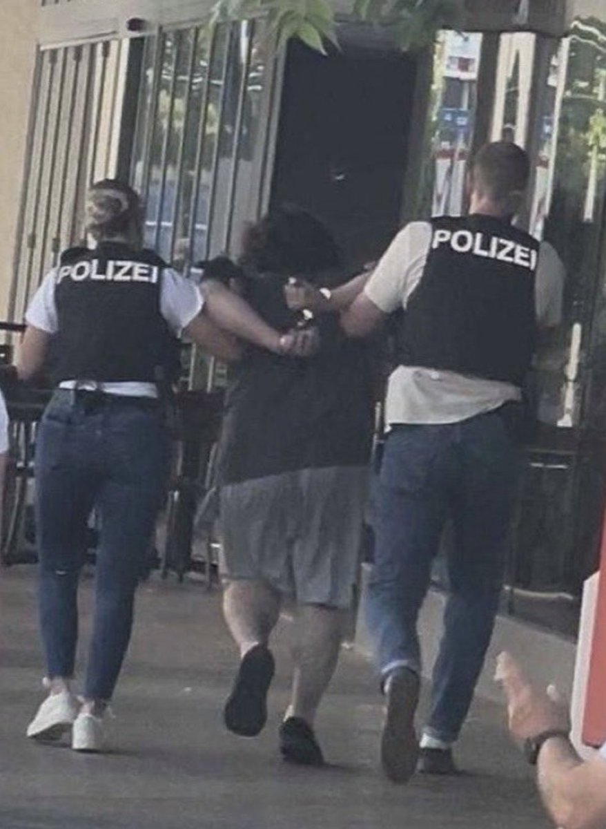 Shtuni's tweet photo. Knife attack at #Winterthur train station in #Switzerland.
- #Zurich authorities officially classify it as a terrorist act.
- 31-year-old Swiss-Turkish dual citizen stabbed 3 Swiss men this morning. He was arrested.
- Eyewitnesses and video footage show the attacker running from the station while shouting "Allahu Akbar".
- The attacker was reportedly a fervent #ISIS supporter, considered mentally unstable
- Had prior police records: reported in 2015 for spreading ISIS propaganda and in 2018 for a brawl. 
- Lived in #Turkey for about 2 years (returning in 2026).
- All 3 victims (Swiss men aged 28, 43 & 52) were stabbed, one was seriously injured, the others moderately; all were hospitalized.
- Winterthur was one of the main recruitment hotspots for ISIS foreign fighters in Switzerland during the peak years of the Syrian civil war (especially 2014–2016).
- The city gained notoriety due to its An’Nur Mosque, which was repeatedly linked to radicalization. Multiple young men who attended the mosque or associated youth circles traveled to #Syria/#Iraq to join ISIS.
https://t.co/cXsMUoP86Y