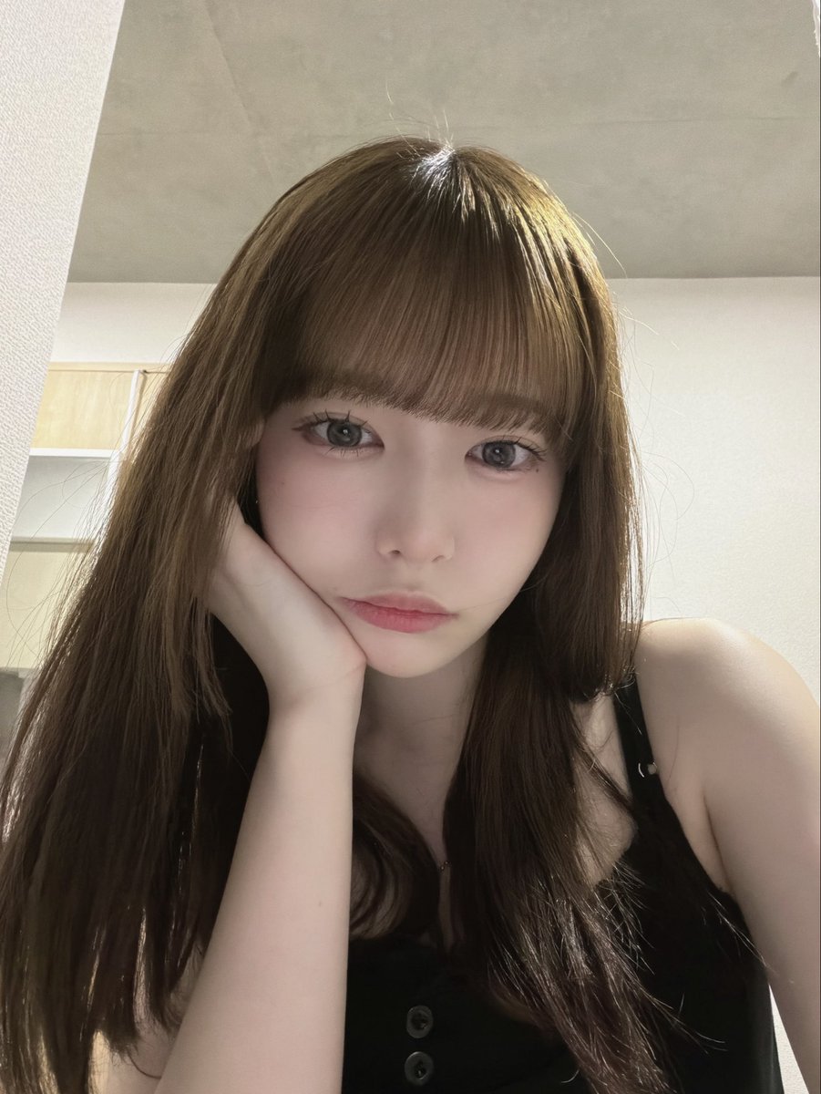 千星 真穂 tweet media