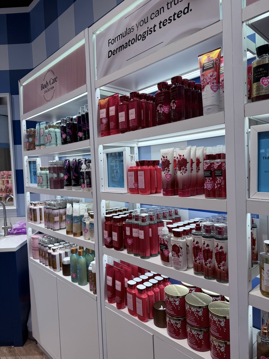 s4hzrhou's tweet photo. Bath and body works 300บ ทั้งร้าน (มีมากกว่าในรูป) 
หิ้ว 30 วินเหมา50 
#bathandbodyworks #ส่งต่อน้ำหอม #น้ำหอม #bodymist #ส่งต่อคสอ https://t.co/QvfeHH4KUL