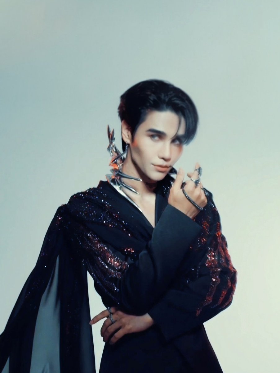 thisiseveve's tweet photo. ชอบเวลายัยเจฟแต่งแบบนี้อะ คือสวยเหมือนไม่มีอยู่จริงแต่มีอยู่จริงๆ ฟีลเทพสวยๆลงมาทดลองใช้ชีวิตเป็นมนุษย์ชั่วคราว สวยมาก https://t.co/Z3hWp7xh0s