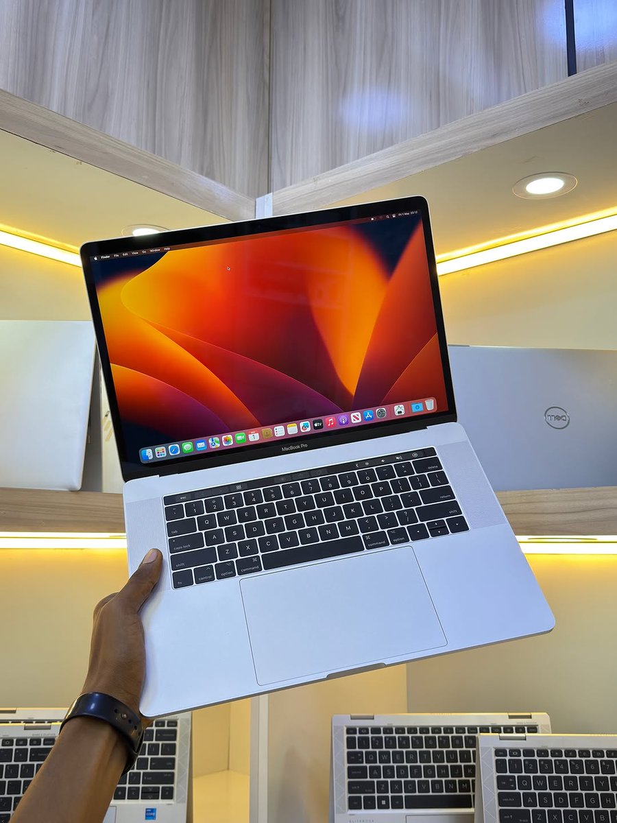 realtech_24's tweet photo. 🔥 Apple MacBook Pro 15” 2017
✅ Core i7
✅ 16GB RAM
✅ 512GB SSD
✅ 2GB Dedicated Graphics
✅ 15” Retina Display
✅ Perfect for Editing, Design & Professional Work
💰 Ksh 65,000
📍 Bazaar Plaza
📞 0798034414
#MacBookPro #AppleLaptop #Corei7 #MacBookDeals #GraphicsLaptop https://t.co/ONmSQX4NR1