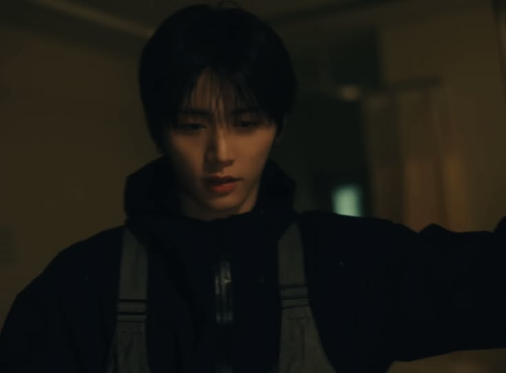 mowng_u_sa's tweet photo. 갑자기 상처 달고오니까 너무 놀라서
벙쪄있으면
나한테 뚜벅뚜벅 걸어와서
대뜸 내 손 잡아올려서 깍지낌

그리고 좀 헐떡이는 숨 쉬면서 말하겠지

...누나.
누나는 나 어디까지 용서 할 수 있어? https://t.co/IFhW1hZJY6