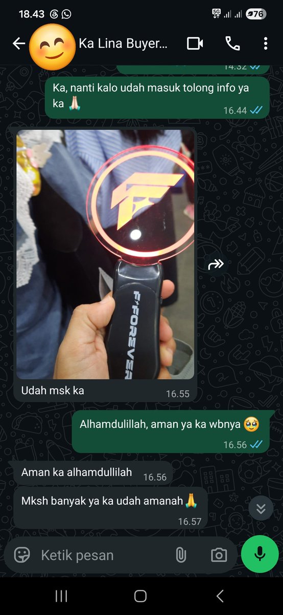 dellarizam's tweet photo. Alhamdulillah WBnya aman sampai masuk area. Terima kasih yg udah percaya sama aku 🙏🏻 Have fuunnn yaaa 😍 Salam buat om om itu hehe

#Fforever #F4 #KonserF4Jakarta https://t.co/oMF9IGBV5J