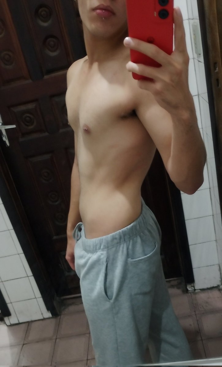 bodinhorivotril's tweet photo. O meu body tea tá chegando https://t.co/Q4LzTayRFd