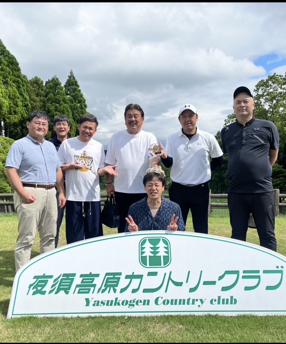 combatman326's tweet photo. テレQのスポーツのみなさん､解説者の藤本さん、柴原さん､森福さんとゴルフ⛳️
久しぶりであっちこっち走りまくりました😭
ゆったりプレイしたいです😭
#ゴルフ #ホークス #sbhawks 
#テレQ #夜須高原カントリークラブ https://t.co/buzmKvGfmI