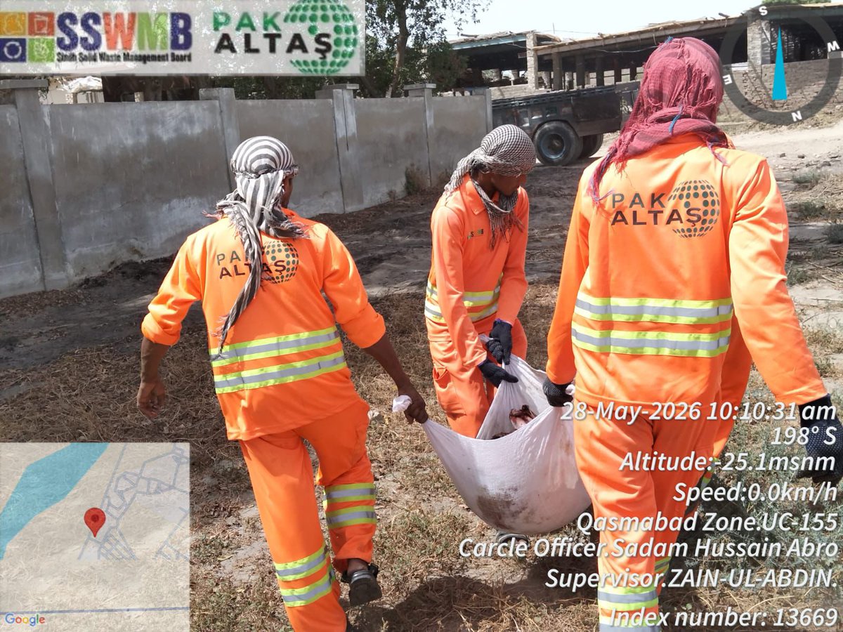 fayazjameelppp's tweet photo. On the directives of Hyderabad Mayor Kashif Ali Shoro cleanliness operations and timely offal collection continue across Qasimabad Zone on the second day of Eid ul Adha
@KashifShoroPPP
#Hyderabad #EidCleanup https://t.co/paGFsOfcKE