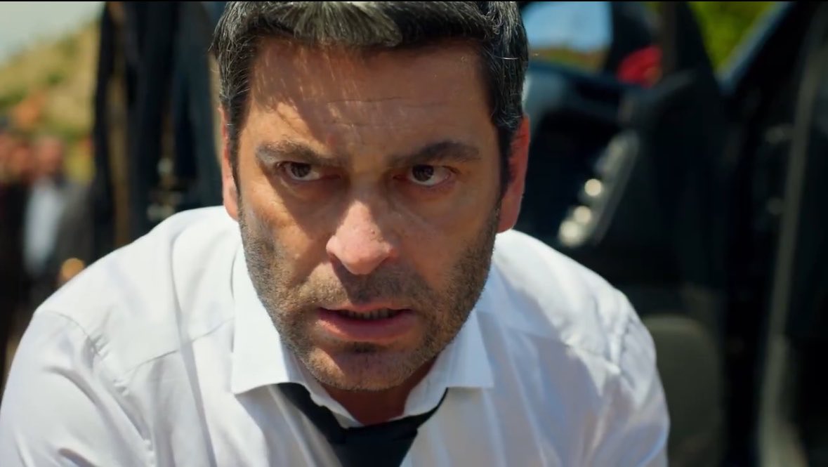 mauraaanka's tweet photo. Okay hear me out because I genuinely do think there’s more to it.

First clue: Alya literally says in the frag that she will never give up on Cihan. In a bit I’ll post why alya leaving doesn’t make sense, but let’s focus here first.. That line feels WAY too intentional to be followed by her getting on a plane and leaving him behind.

Now look at Cihan’s scenes. In the second frag, he’s screaming Alya’s name exactly like he did in that nightmare when she got sh*t. And in the first frag, we get that deadly look on his face, the one we only ever see when Alya is in danger. 
Let’s be fr… if Cihan found out Alya left, would he really stand there looking shattered? NO

That man would immediately go after her. He would be chasing her down, not looking soo deadly.

This is why I think there’s more to the airport scene.

We see Alya at the entrance heartbroken. So what if she never actually boards the plane, goes back to the wedding, and THAT’S when Feyyaz opens fire!!

And Alya being Alya she throws herself in front of Cihan...

This might be a bit of a stretch but in the nightmare we saw Cihan and Alya finally being content together and at peace when all the sudden we hear a g*n sh*t, maybe it's connected but it would be a perfect parallel