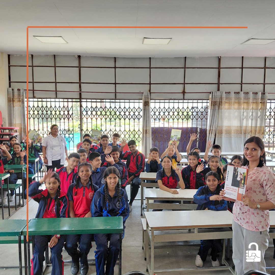 FreetheSlaves's tweet photo. Free the Slaves’ Senior Program Manager for Research and the partners from CWISH Nepal are in Kathmandu and Lalitpur to expand the dissemination of their joint research on child domestic workers among local schools. https://t.co/7hq86Jz9fM