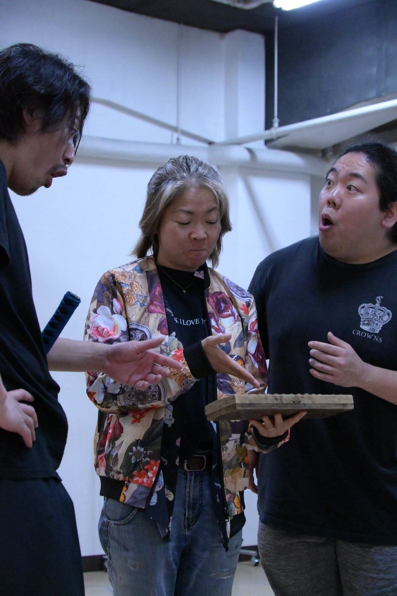 tomg6's tweet photo. UDA☆MAP「KOKUTAI⭐︎メソッド」今日から芝居も殺陣もブラッシュアップ期間に入りました。とっても大事な時間を濃密に充実した内容で稽古あっという間でした。今作も頭から終わりまでずっとハラハラどき毎秒面白い物語を目指してます！乞うご期待！

小菅さん池澤さん撮影稽古場写真良き
 #コクメソ https://t.co/boz9PvsEfc