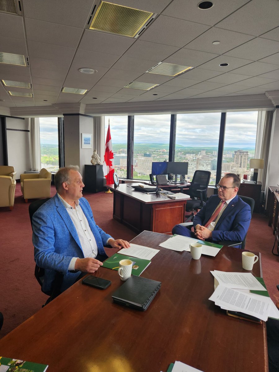 stevenmackinnon's tweet photo. La collaboration entre notre gouvernement et l'@upaqc est incontournable pour assurer l’avenir de notre agriculture et la vitalité de nos régions.

Nous avons eu une excellente rencontre pour échanger sur nos priorités communes et poursuivre notre travail afin de soutenir un secteur agricole fort partout au Québec. 🇨🇦

//

Collaboration between our government and the UPA is essential in ensuring the future of our agriculture and the vitality of our regions.

We had an excellent meeting to discuss our shared priorities and continue our work to support a strong agricultural sector across Quebec. 🇨🇦