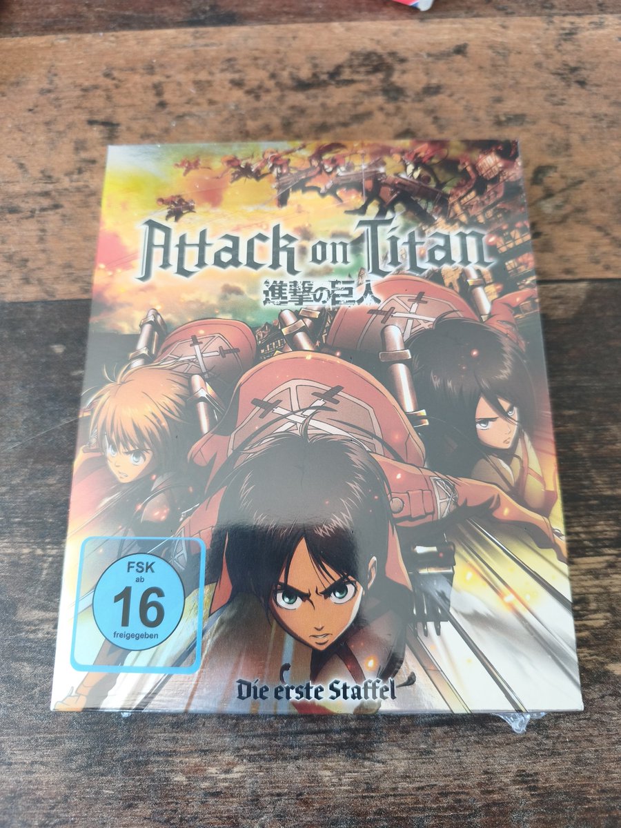 DragoonRonin's tweet photo. Attack on Titan Staffel 1 wird mich nie wieder verlassen.🔗 https://t.co/xqXiLT8RJm