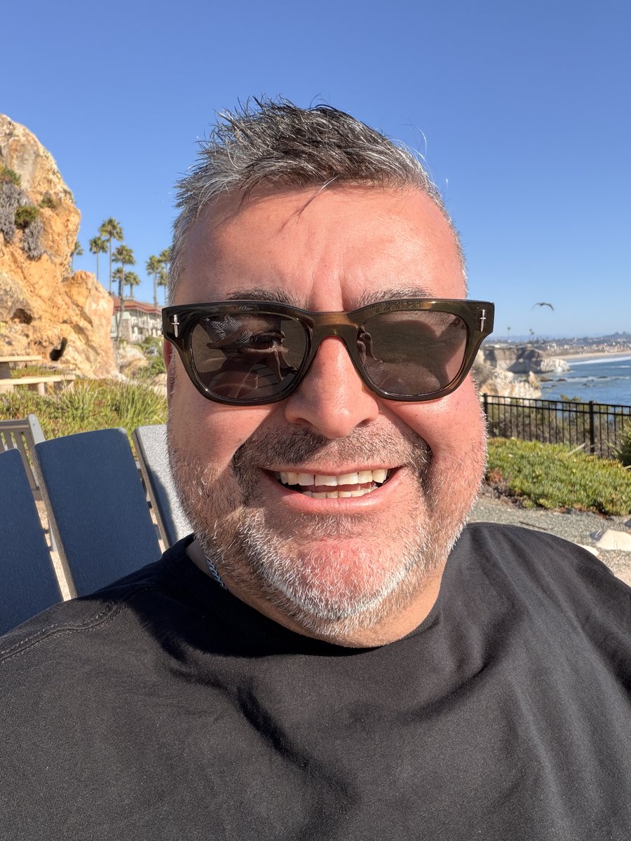 RealGeraldDuran's tweet photo. Founder confidence is not proof.

Proof is what reduces risk:

customer language
pilot results
testimonials
data
paid demand
before-and-after examples

Proof-backed positioning does not make the message boring.

 It makes conviction credible.

~~~  

→  Stop guessing. Build with clarity. —  𝗖𝗮𝗻𝗮𝗚𝗹𝗼𝗯𝗮𝗹.𝗰𝗼𝗺  

“𝙀𝙣𝙩𝙧𝙚𝙥𝙧𝙚𝙣𝙚𝙪𝙧𝙨𝙝𝙞𝙥 𝙞𝙨 𝙩𝙝𝙚 𝙉𝙚𝙬 𝘼𝙢𝙚𝙧𝙞𝙘𝙖𝙣 𝘿𝙧𝙚𝙖𝙢  — 𝙛𝙧𝙤𝙢 𝙖𝙣𝙮𝙬𝙝𝙚𝙧𝙚 𝙞𝙣 𝙩𝙝𝙚 𝙬𝙤𝙧𝙡𝙙.”