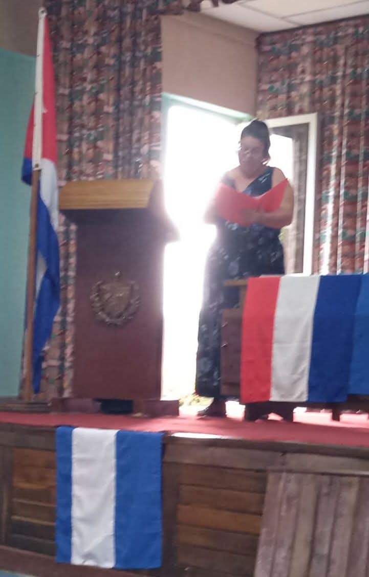 SNTCDPR's tweet photo. El Buró Prov del SNTCD en P. del Río, realiza  plenaria de compromiso inquebrantable con la defensa de la Revolución y el legado de Fidel. Respaldamos con firmeza al General de Ejército Raúl Castro Ruz, ejemplo de dignidad, modestia y lealtad a nuestro pueblo.
#RaúlEsRaúl
#Cuba🇨🇺 https://t.co/C2thQ0TEnJ
