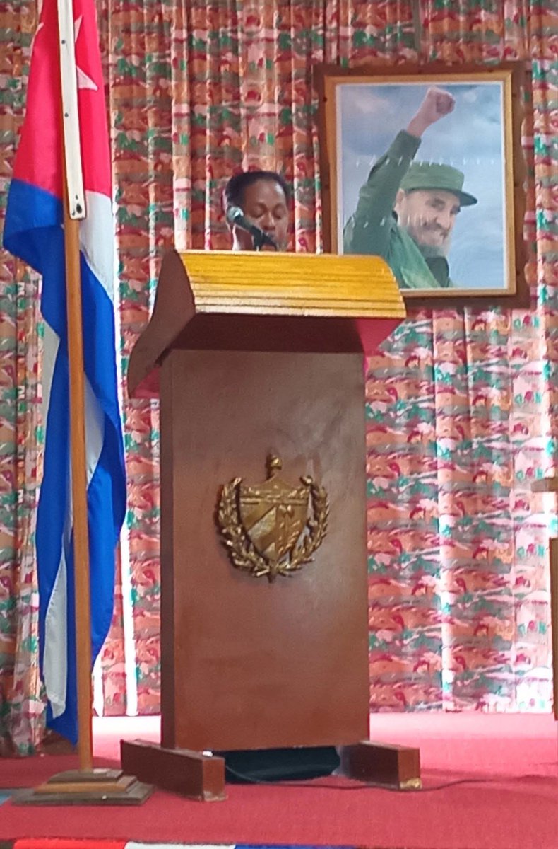 SNTCDPR's tweet photo. El Buró Prov del SNTCD en P. del Río, realiza  plenaria de compromiso inquebrantable con la defensa de la Revolución y el legado de Fidel. Respaldamos con firmeza al General de Ejército Raúl Castro Ruz, ejemplo de dignidad, modestia y lealtad a nuestro pueblo.
#RaúlEsRaúl
#Cuba🇨🇺 https://t.co/C2thQ0TEnJ