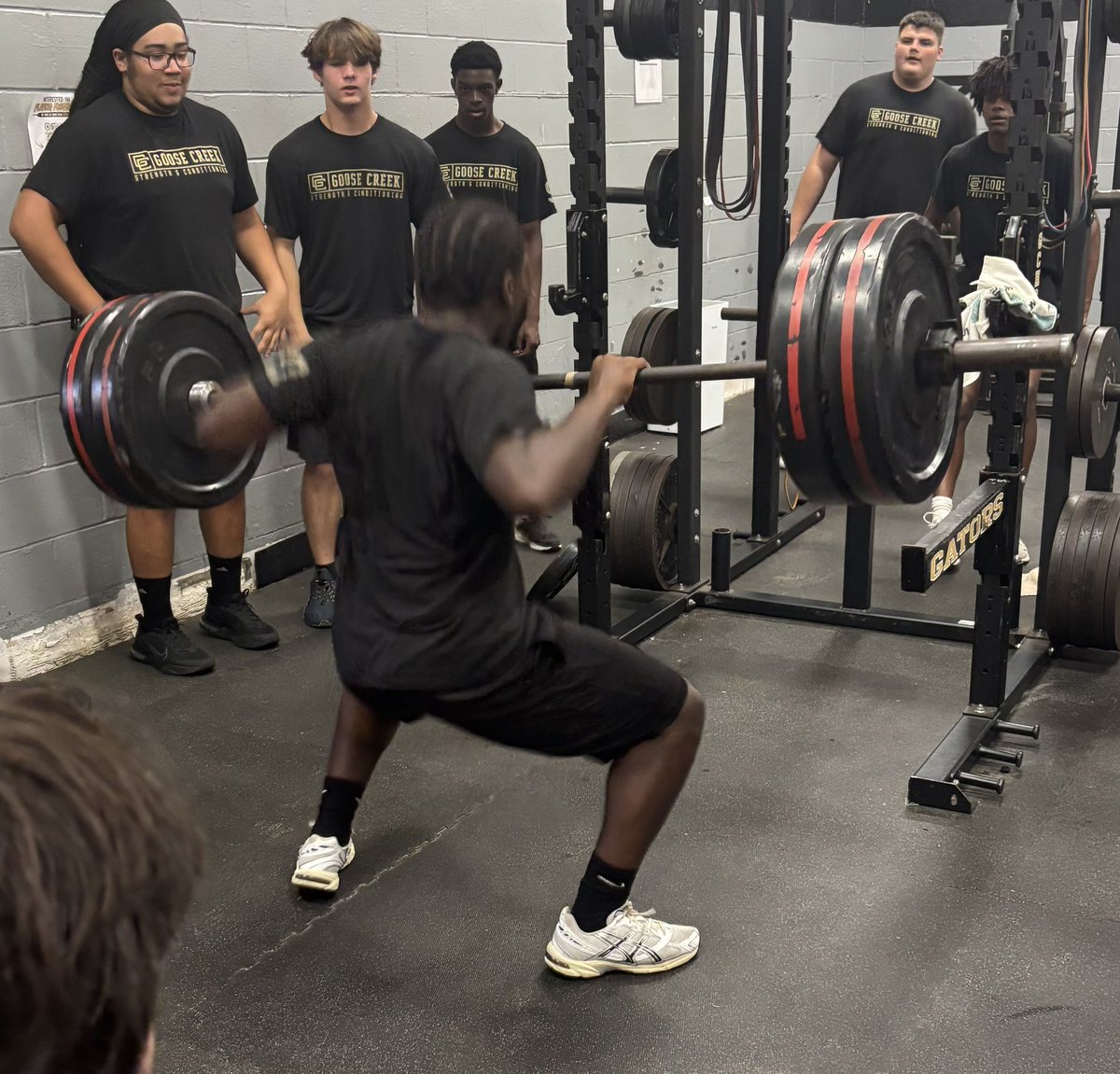 GCGatorFootball's tweet photo. Thursday……..#WeWork @jfordham21 @lee_ttaylor @coachdpadilla @coach_mallard @ShonBay24 @T8KM_academy @CoachDougShaw @RavenelMelvin5 @troyjohnson81 @GCGatorAthletic https://t.co/VITVkvwHV6