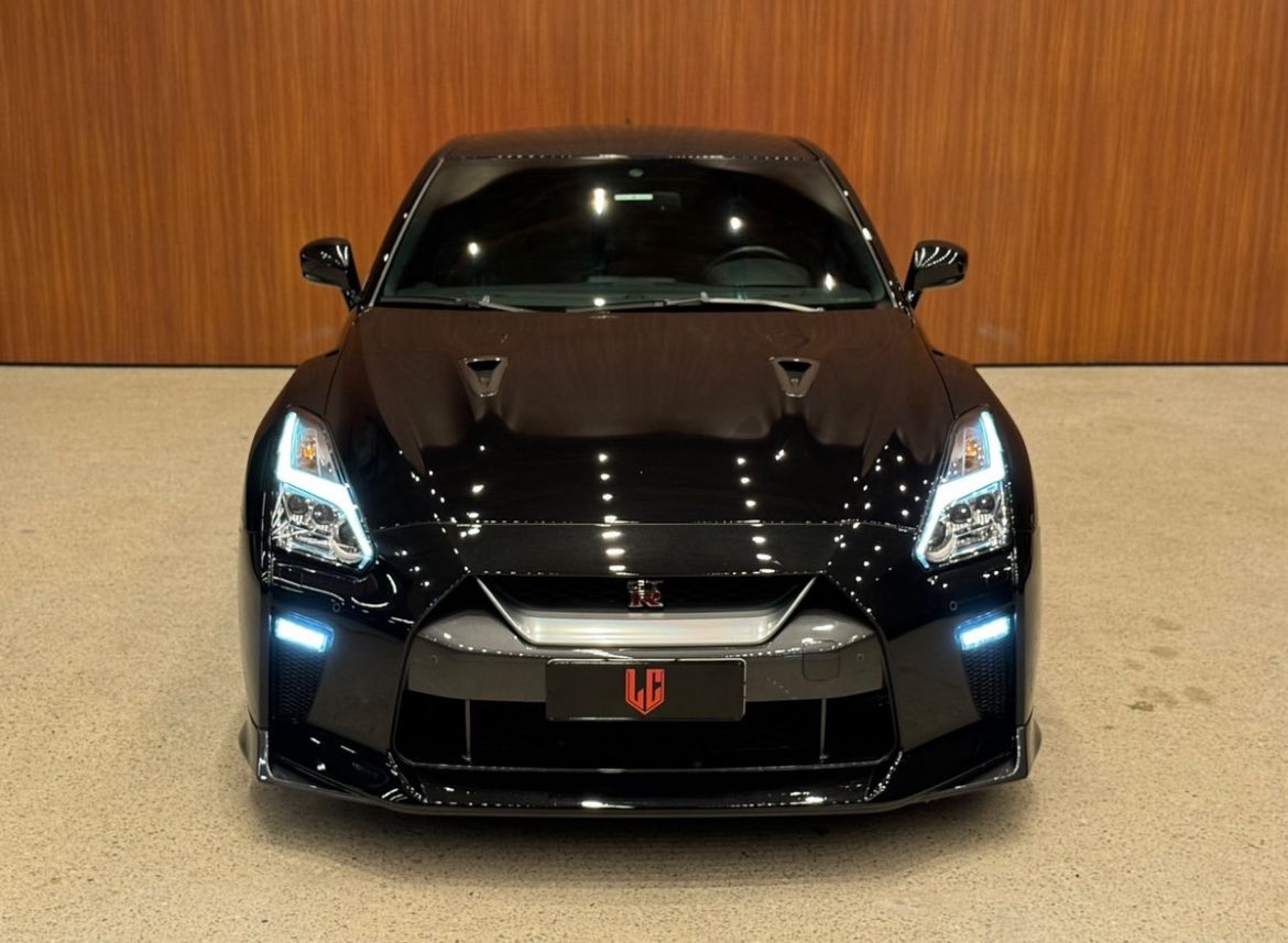 RevvCulture's tweet photo. Four round taillights that every car enthusiast recognizes instantly

Nissan GT-R (R35) https://t.co/MxnLreZ6Ms