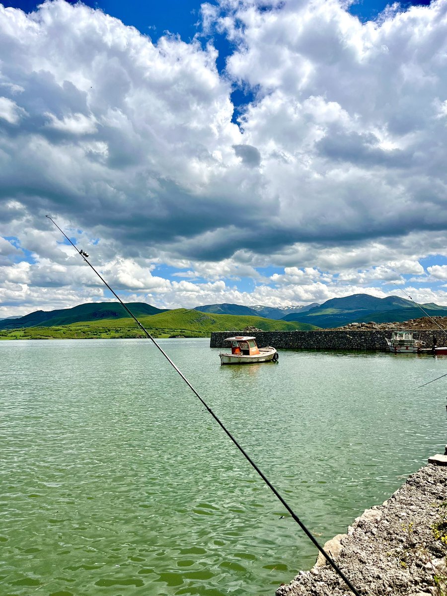 EsraIncebay's tweet photo. 🍃💦 https://t.co/s2xuJ7WYYk