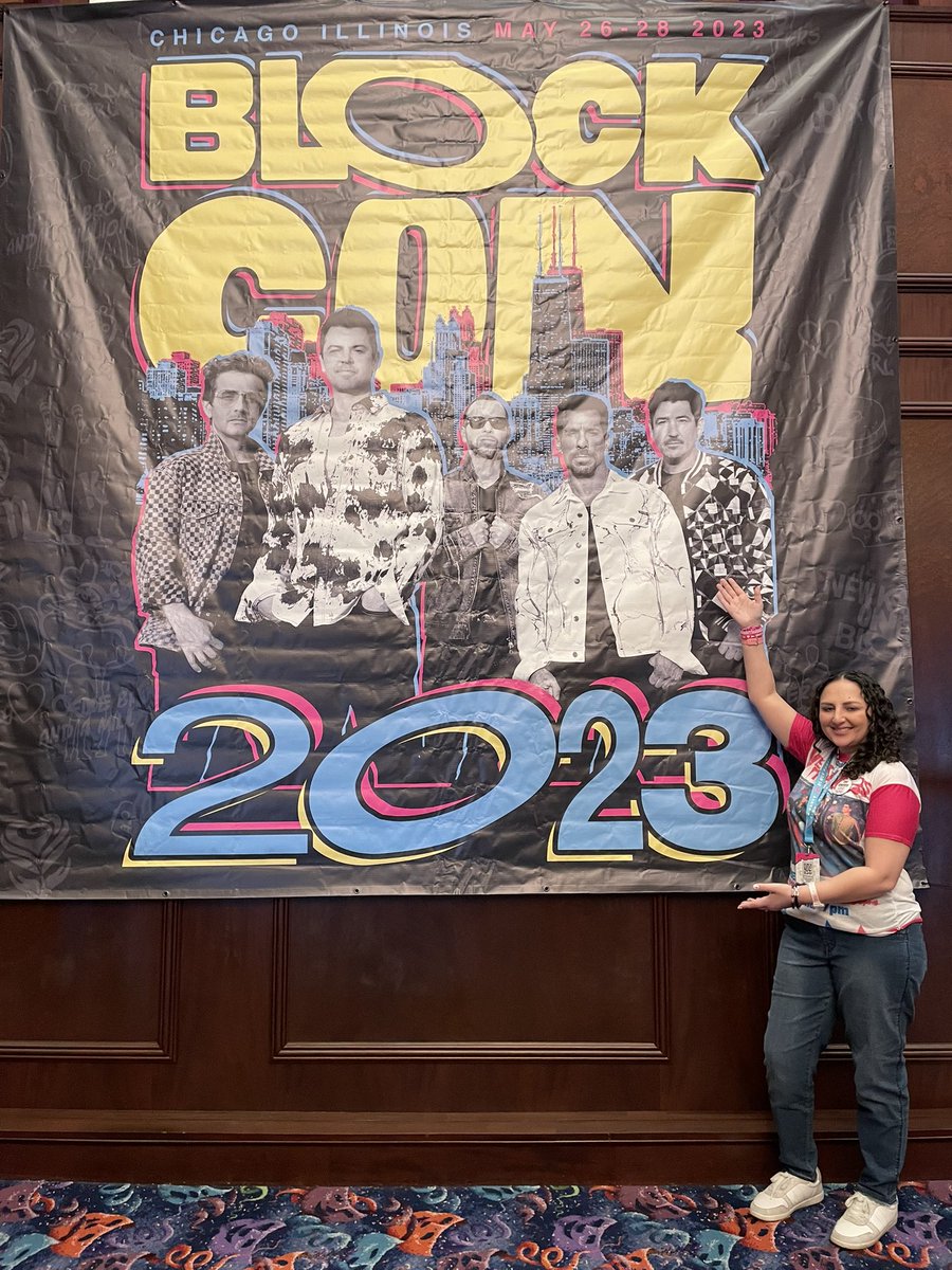 treasure_nkotb's tweet photo. 3 years ago I went to #BlockCon & had one of the best weekends of my life. The fun events, BH bonding, & being in such close proximity to my favorite band for 3 days straight made it unforgettable. I would love to do it again someday.
#nkotb #nkotbblockcon #throwbackthursday https://t.co/n6S3AjB28Z