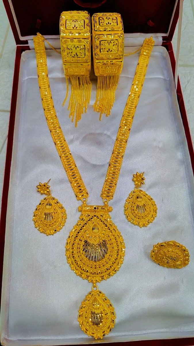 BusinessHob's tweet photo. @tanatana5252 We sell all kind of gold, and delivery is worldwide https://t.co/4HZYaTagD8