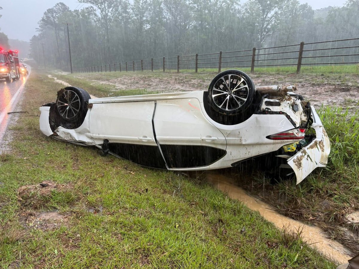 rememberangell's tweet photo. hi guys wrecked my car this morning on the way to work , i’m currently in the hospital but i’m okay ( donations or anything will be greatly appreciated until im back on my feet ) please always be careful and aware of your surroundings, anywho <3 

nsfw nsfwtwt
#nsfw #nsfwtwt https://t.co/D1z9hWaqEJ