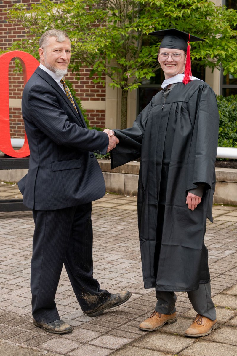 GCCGradPrograms's tweet photo. From @grovectycollege alumni: In 1996, Kenneth Brothers ’95 earned his Master’s in Accounting. Thirty years later, his son Isaac ’26 crossed the stage with a Master’s in Theology—making the Brothers the first legacy family to earn both undergrad and grad degrees from Grove City https://t.co/w8XkTrwRNc