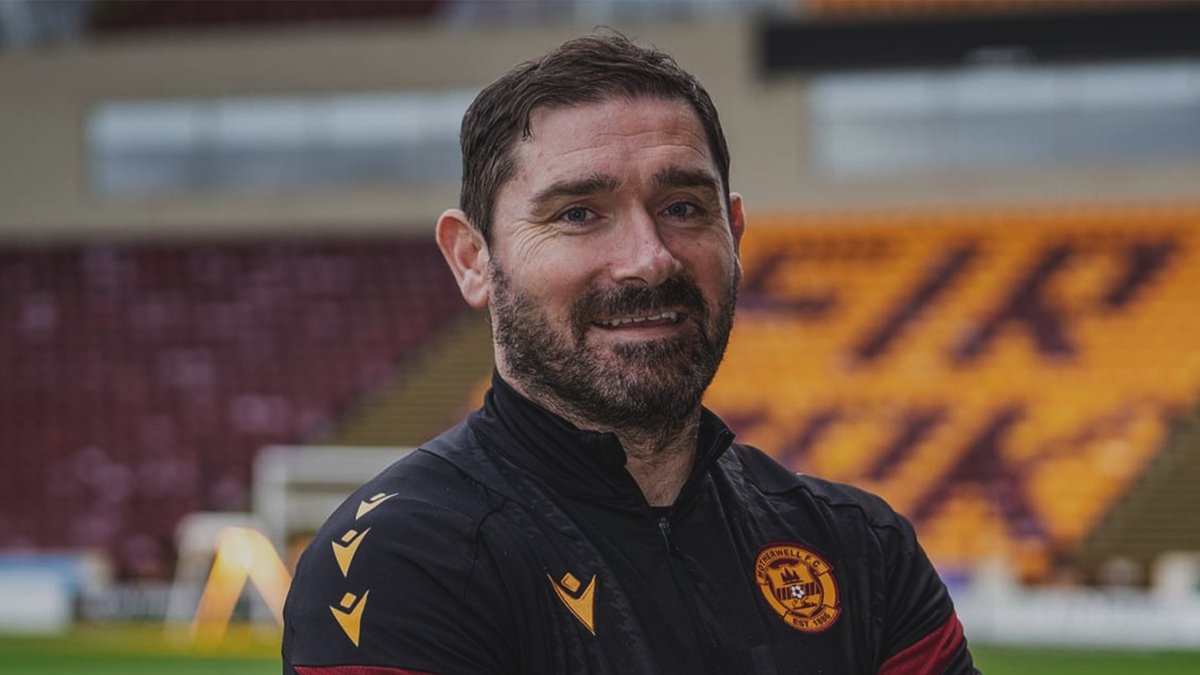 MotherwellFC's tweet photo. Checking back on November 👈

😔 Hampden heartbreak
👋 Paul Brownlie moves on
🤝 Step Over returns
🫨 We move joint third with 2-0 win over Hibs, completing almost 800 passes in the match https://t.co/DPZwGw6Twn