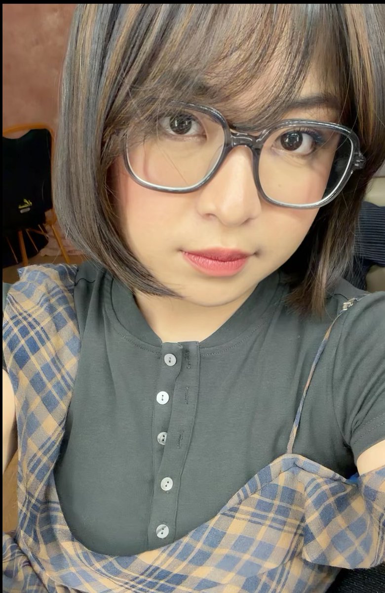 insidefolkative's tweet photo. Potret Bernadya di postingan terbarunya di TikTok. https://t.co/8vfhIs6jQl