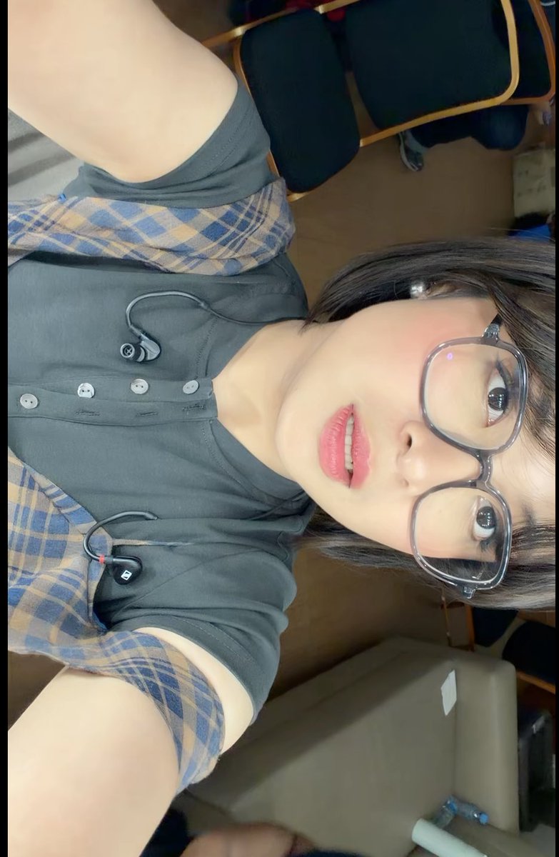 insidefolkative's tweet photo. Potret Bernadya di postingan terbarunya di TikTok. https://t.co/8vfhIs6jQl