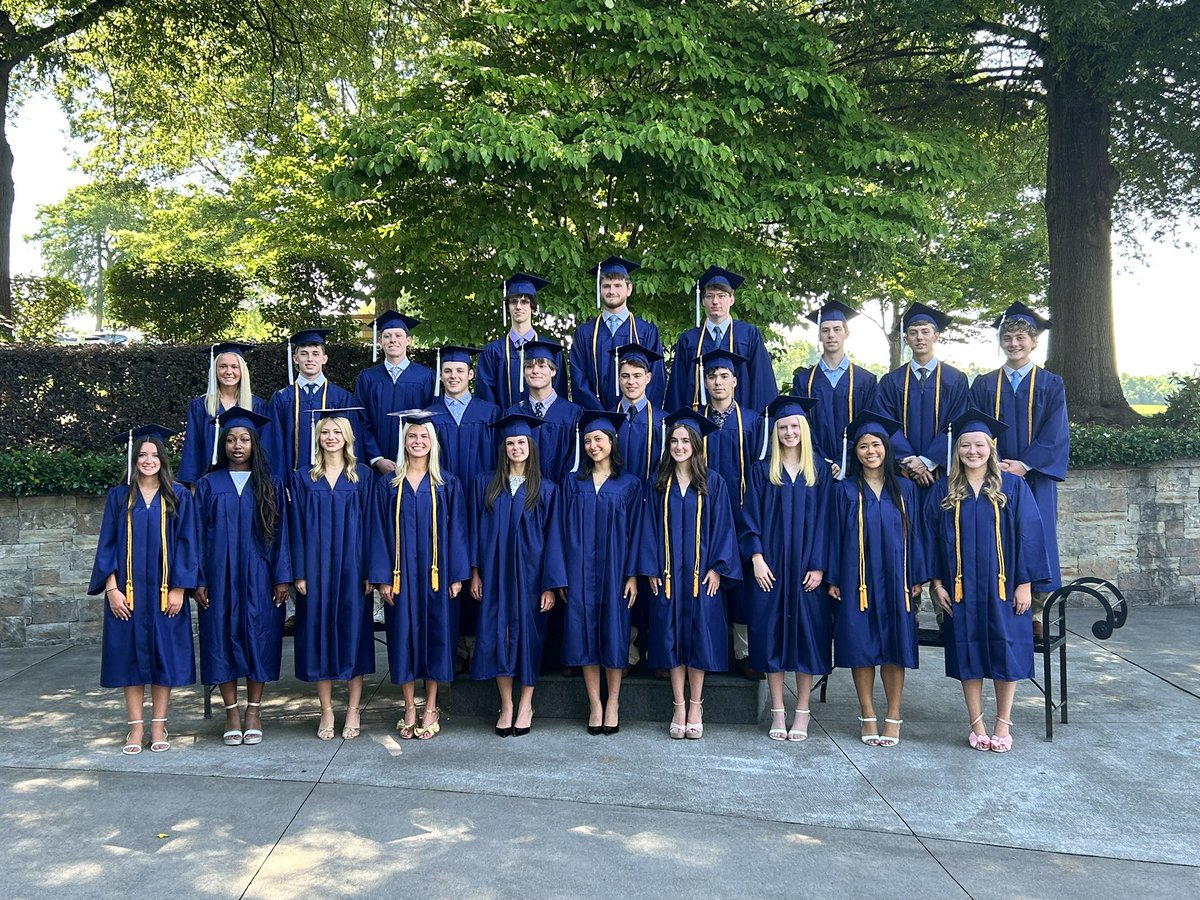 WCDS_Upper's tweet photo. The Class of 2026!!!! Preview for this weekends activities!!!! Congratulations Seniors!!! 🎉🥳🎊 https://t.co/yxiJMbmMaX