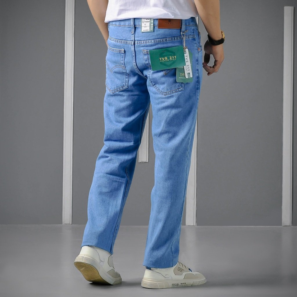 azh221's tweet photo. Celana Jeans Panjang Pria Model Regular Fit Korean Style Warna Biru Muda, Biru Tua, Ukuran 28–38 seharga Rp84.974. https://t.co/7u4RvrJRkK https://t.co/48r6GQVCi9