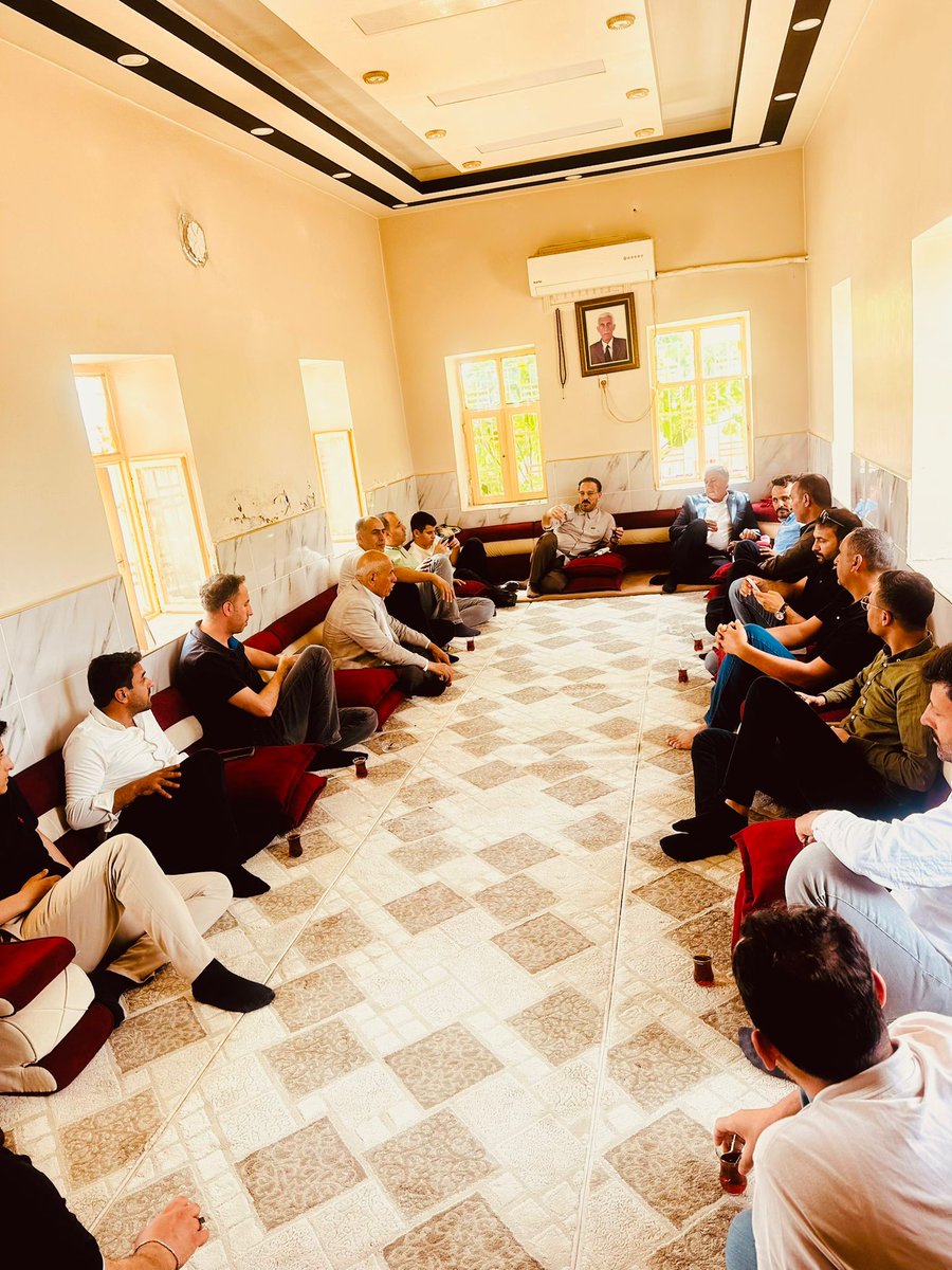 MZGK63's tweet photo. Bizimkisi, Maziden Atiye uzanan Ata'dan kalma  ebedi bir dostluk / Akrabalık.
Bayram ziyaretleri kapsamında sahada olan Ak Parti Genel  merkez siyasi ve hukuki işler Başkanı yardımcısı milletvekilimiz  kıymetli @KmlttinYlmztkn abimimin ziyaretinden dolayı teşekkür ederiz... https://t.co/3VwjTG01XD