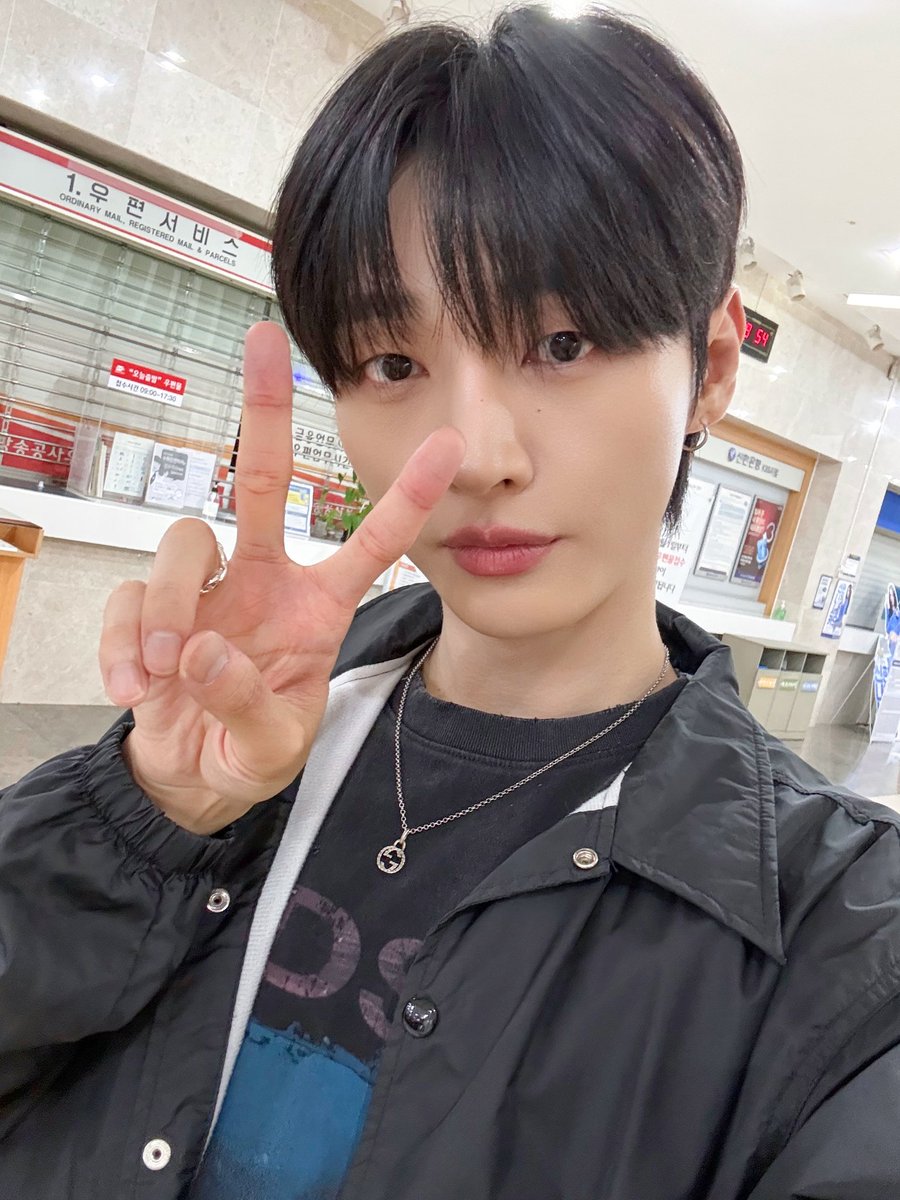 윤지성 (Yoon Jisung) Official tweet media