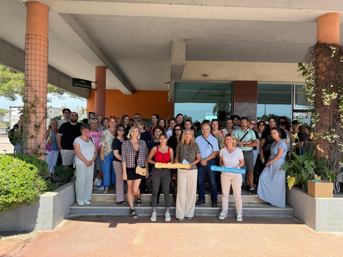 ProCotedazur's tweet photo. 📍 Cagnes-sur-Mer | Bourse aux Dépliants 2026 ✅ 

Plus d’une centaine de professionnels du tourisme azuréen réunis aujourd'hui à l'Hippodrome de la Côte d'Azur pour échanger leurs documentations et préparer la saison ensemble.  

Merci à tous ! ☀️

#CotedAzurFrance #TourismeProfessionnel #AlpesMaritimes @AlexndraBorchio @Claire_Behar