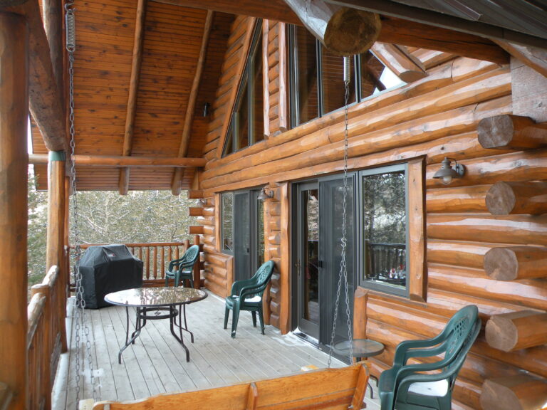 itscabintime's tweet photo. Escape to Rustic Ridge Log Cabins in Merrimac, WI! 🏡✨ Hand‑hewn log cabins perched in the Baraboo bluffs near Devil’s Lake &amp; Wisconsin Dells. Full‑size cabins w/ stone fireplace, kitchen, loft &amp; deck. Book direct &amp; save! #itscabintime #bookdirect https://t.co/AQYCH0ok6O https://t.co/RgmdZsZO27