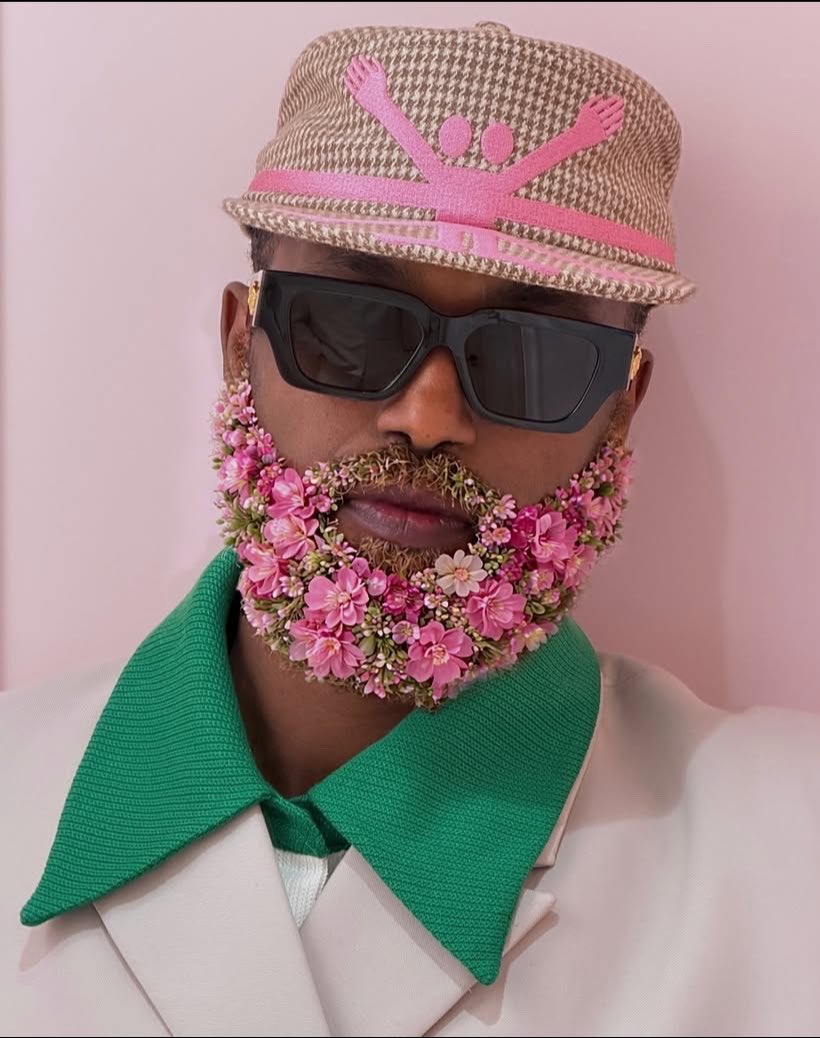 Rave_magazin's tweet photo. Normal is boring. https://t.co/Y2xQ07QsY0
