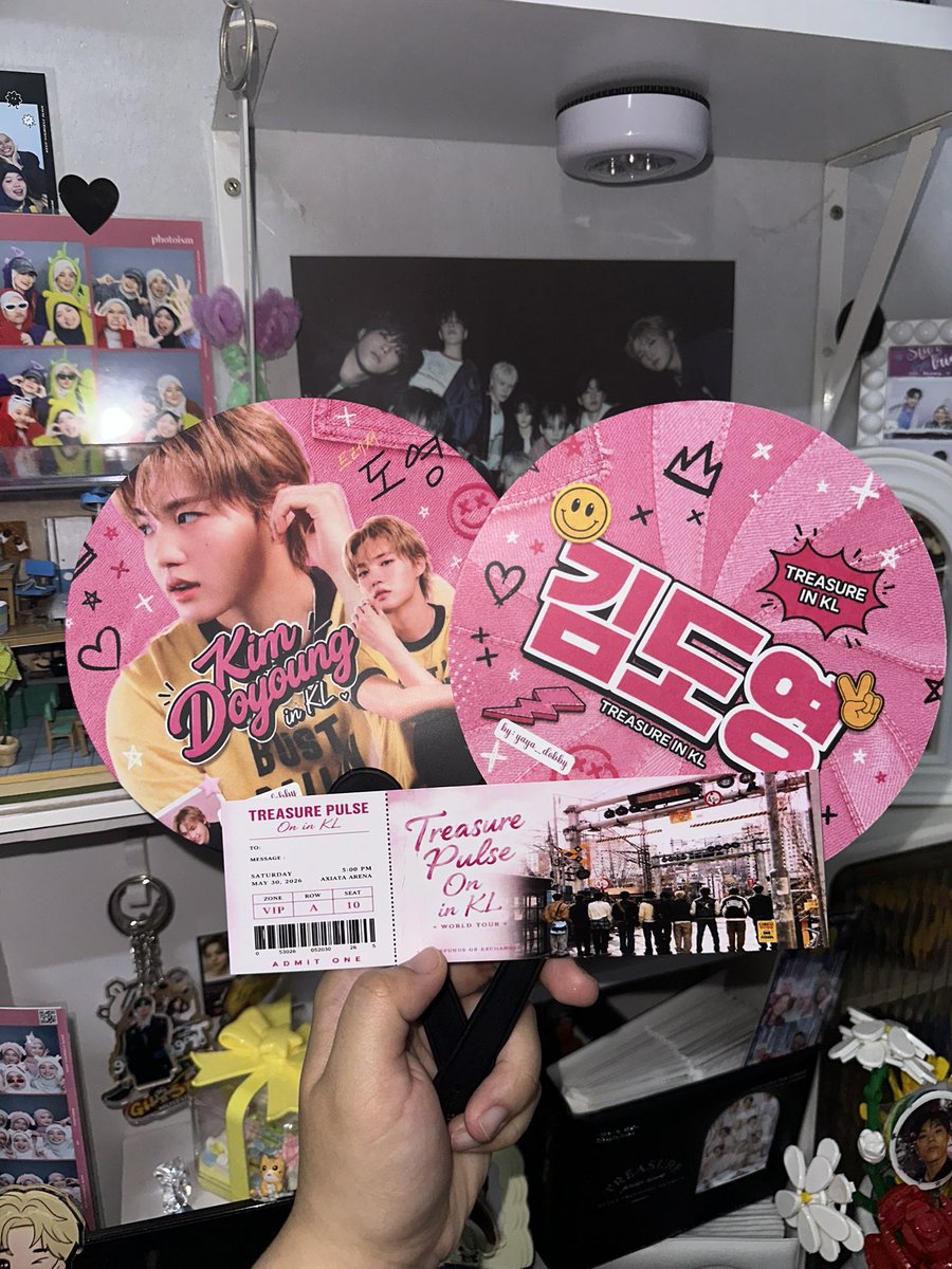 yayadobbyy's tweet photo. prepared a cutie freebies for teuMY  ꫂ ၴႅၴ! 

how to claim!🩷🩵
✦ just spot me in venue and show me your TRUZ oceyy!
✦ open for trades too!

📍 location : unifi area/ axiata arena
🗓️ date : 30th May 2026
⏰ time : tba (yaya spill outfit ok)

#TREASUREinKL #PULSEONinKL https://t.co/oI0Bl7mqFC