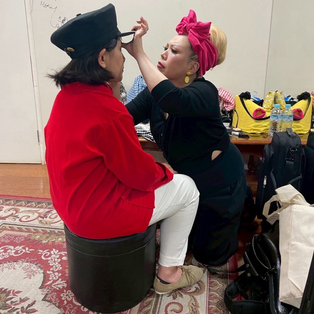 lemonsing's tweet photo. 久しぶりに Koi−kと クニミたんのメイクもしたよ💄

大人数で味仙も行けていろんなの食べられて嬉しかった！ https://t.co/2rLjV2koeK