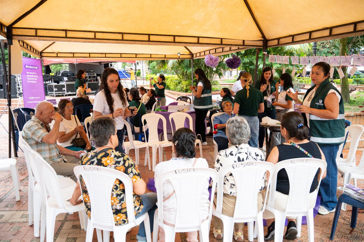 GobAntioquia's tweet photo. En el marco del Día Internacional de Acción por la Salud de las Mujeres, la Secretaría de las Mujeres de Antioquia, en articulación con Profamilia y las administraciones municipales, realiza dos jornadas de salud integral en Caldas y El Carmen de Viboral, con el objetivo de acercar servicios de orientación, prevención y atención para mujeres desde un enfoque de derechos y género.
@MujeresAnt