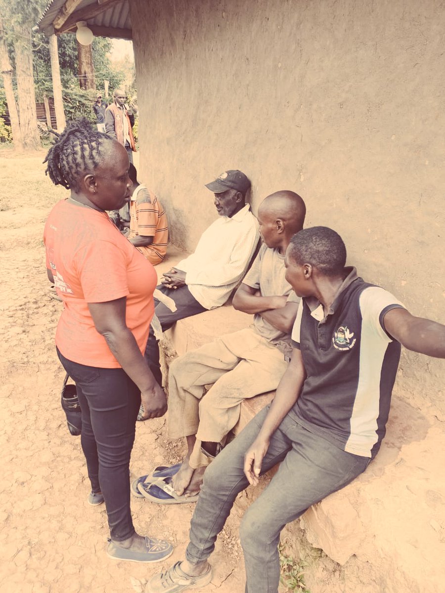 TujengeAfyaCBO's tweet photo. TB can affect anyone, but early detection saves lives.
Yesterday, our team visited a local brew den in Wandega,for TB sensitization and screening. We successfully reached community members and identified 4 presumptive TB cases for follow-up and testing.
#EndTB #StopTB @StopTBKe https://t.co/pzwGUdvHYn