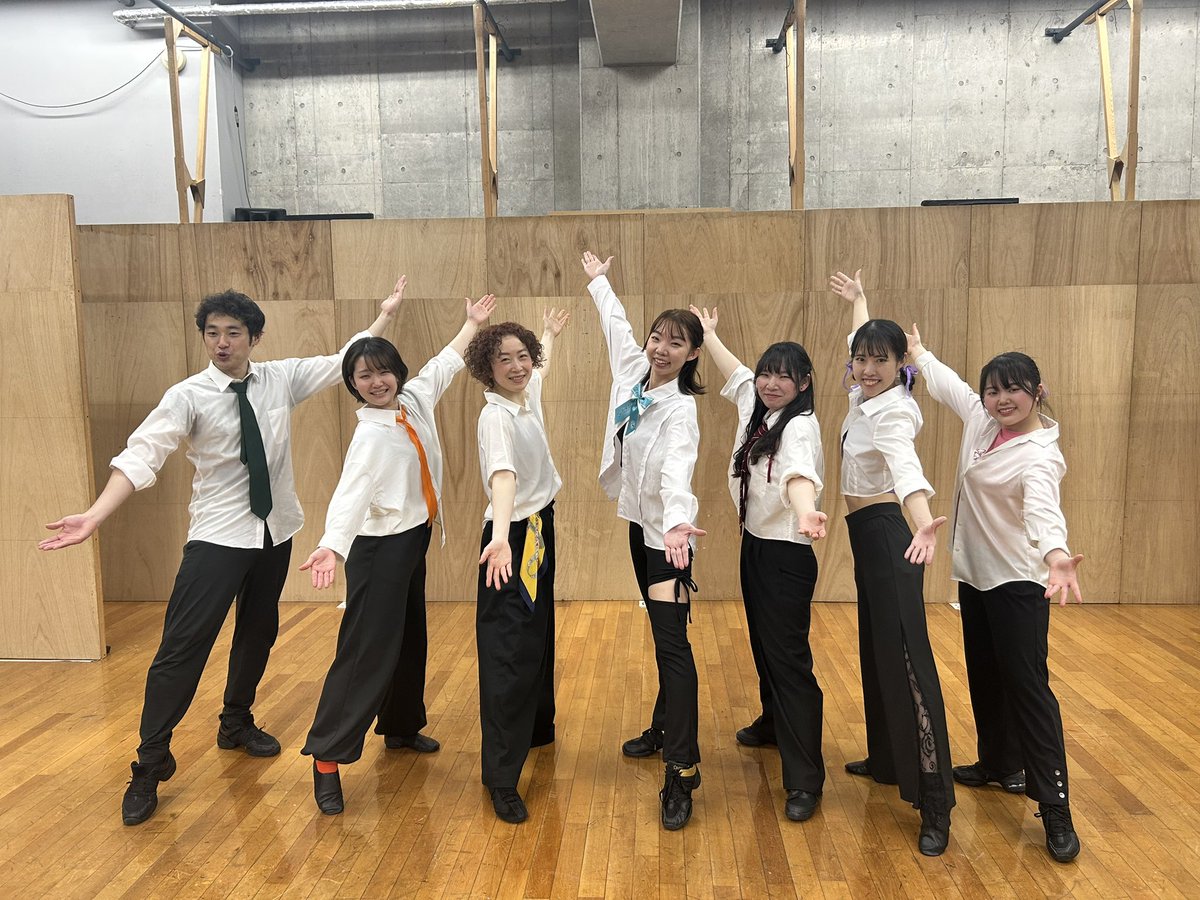 ayaclose's tweet photo. 内部発表会楽しかったです♡
初のテーマパークダンスめっちゃ楽しかった！！技術より世界観大事！なチームのおかげでめっちゃ楽しかった🥰
ありがとうございました！！ https://t.co/KQl3RhU4jq