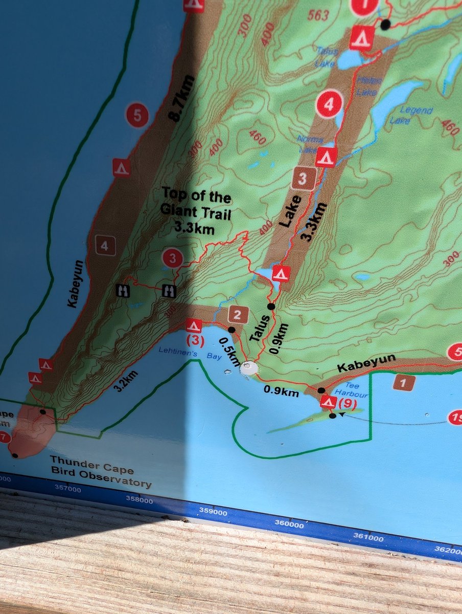 AlphaLandRover's tweet photo. Hiking trails are in their numbers too, and every other road signage is a welcome to a trail, or a lake for swimming, camping and all..
And so, every other day, we venture into these for a fresher feeling. Absolutely refreshing
#KenyaToAmericas #BreakingBorders #AlphaLandrover https://t.co/M25hdMfAJj