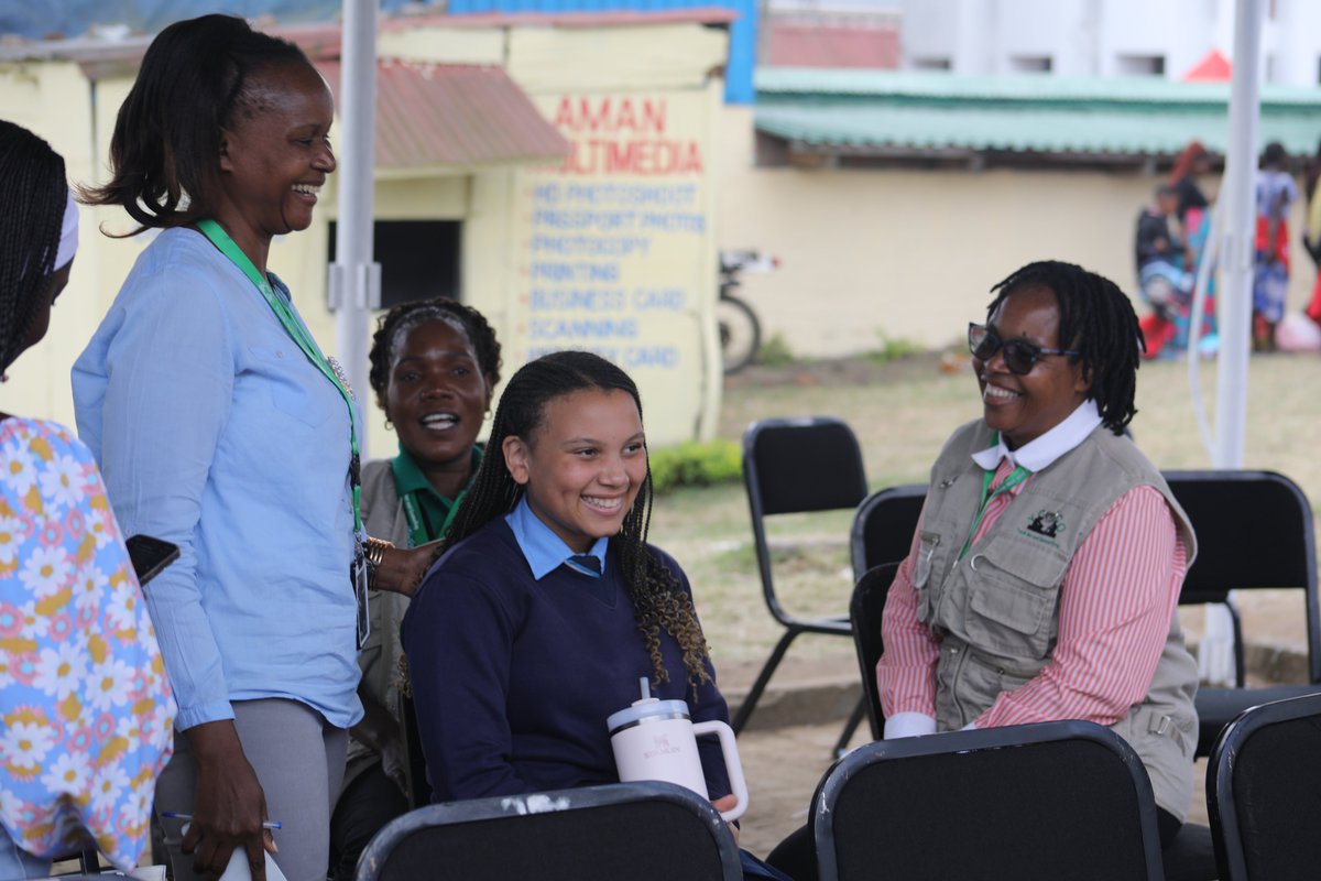 yoneco3's tweet photo. Connecting with the next generation at the 36th International Trade Fair in Blantyre; sharing ideas, parking Sparking critical-thinking and leadership skills.
#ChildProtection #ChildWelfare #Tithandizane https://t.co/jaouL1Mac0
