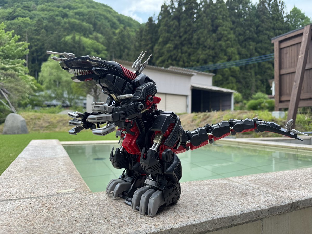 鉋  赤天狗 納品後自分ご褒美シリーズ。 デスザウラーを組み立て🦖復刻ゾイド激烈