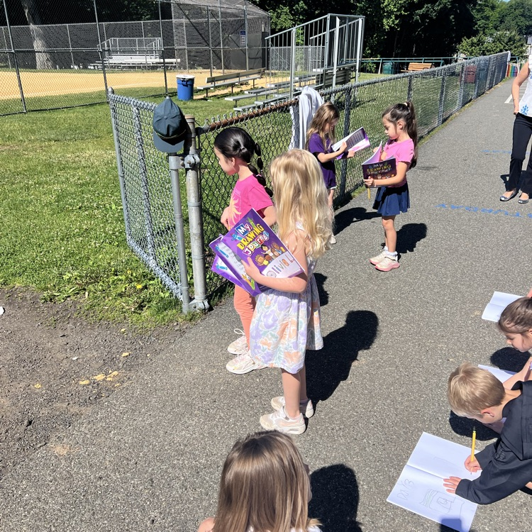 WPSWashington's tweet photo. KRO goes on a 3D shape scavenger hunt https://t.co/3wizomwgqs