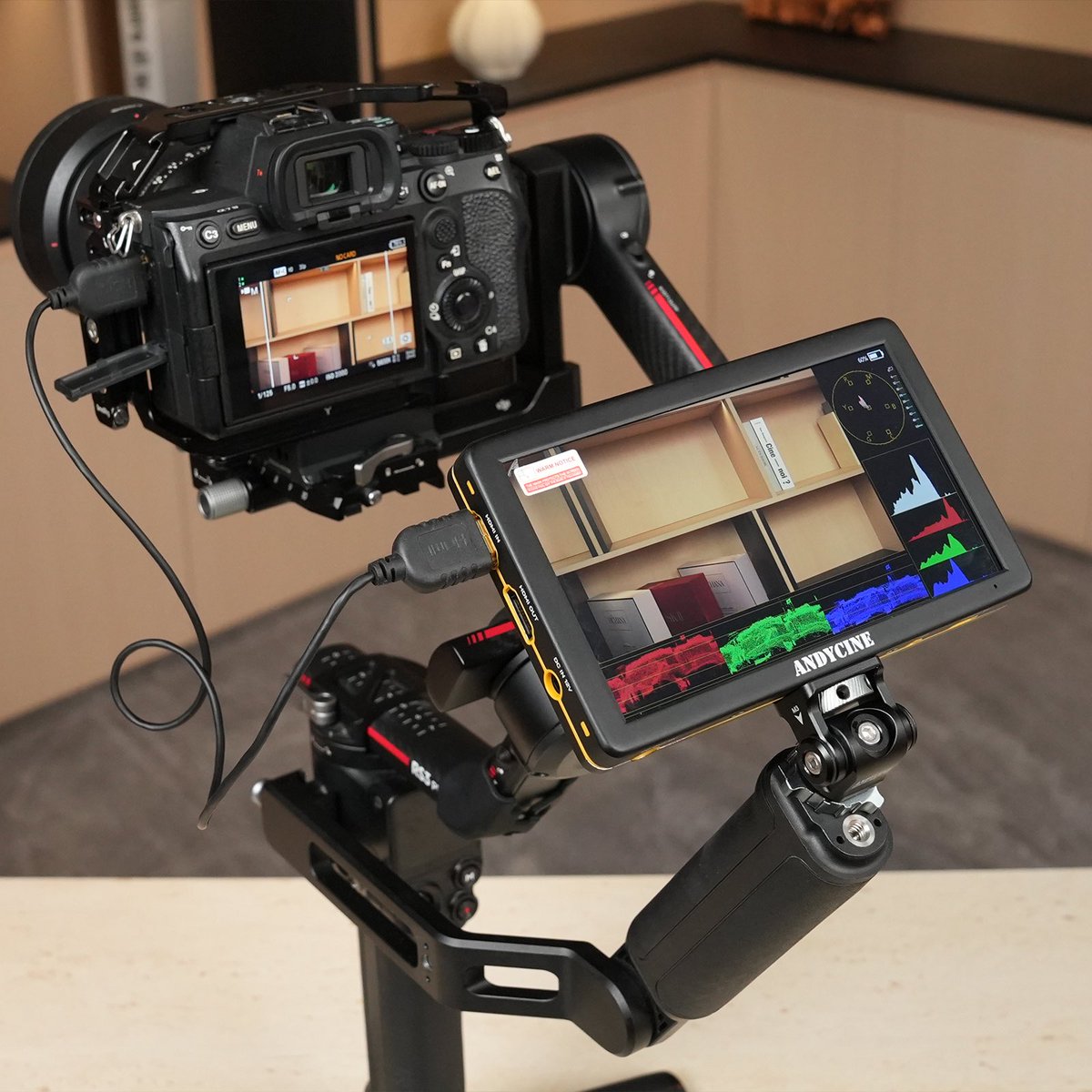 andyzhuang85's tweet photo. The Andycine T6 combines a lightweight metal build with a larger 6-inch screen and 4K60Hz support.
https://t.co/iiCwDl42c8

#andycine #andycinet6 #T6Monitor #DSLR #videomonitor #Videography #CameraMonitor #FilmmakingTools #CreatorSetup https://t.co/pkqhymRjxx