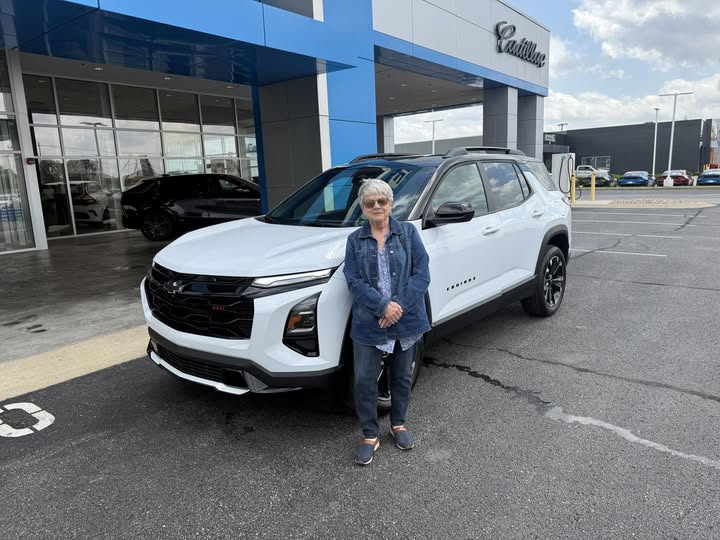EdMartinChevCad's tweet photo. Feeling extra grateful this Thankful Thursday at Ed Martin Chevrolet Cadillac. 🙏✨😊

#ThankfulThursday #EdMartinChevroletCadillac #Grateful #CustomerAppreciation #DriveHomeHappy https://t.co/HsfMRrFds0